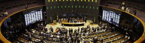 Câmara conclui votação de projeto que autoriza Petrobras a transferir para outras empresas acordo da cessão onerosa