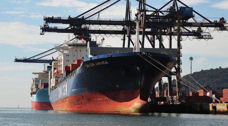 Paranaguá recebe o maior navio graneleiro da história