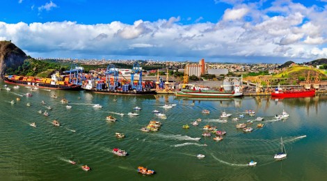 Log-In assina contrato de transição de área no porto de Vitória
