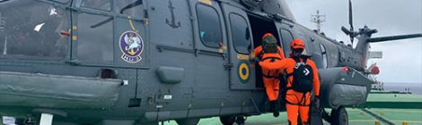 Marinha do Brasil realiza resgate de tripulante enfermo em Navio Mercante