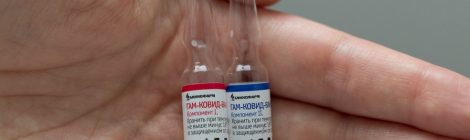Primeiro lote da vacina russa contra Covid-19 é liberado para a população