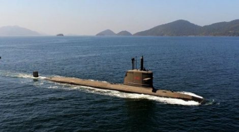Submarino “Riachuelo” realiza testes de propulsão