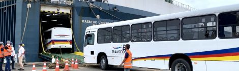 Porto de Paranaguá faz o maior embarque de ônibus de sua história