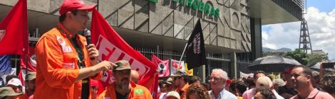 Petroleiros declaram apoio a greve prometida pelos caminhoneiros