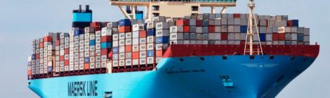 Navio de 13,1 mil TEUs da Maersk perde centenas de contêineres no mar no Pacífico