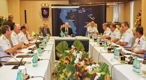 Reunião entre Lula e alto comando da Marinha discute renovação da esquadra