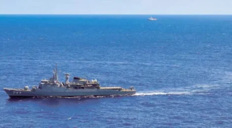 Marinha brasileira expulsa navio alemão por suposta espionagem em águas territoriais