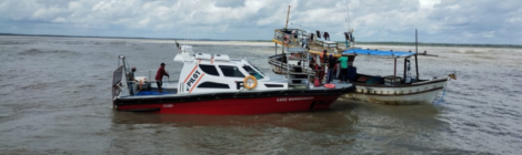 Treze pescadores são resgatados após naufrágio no litoral de Curuçá, no Pará