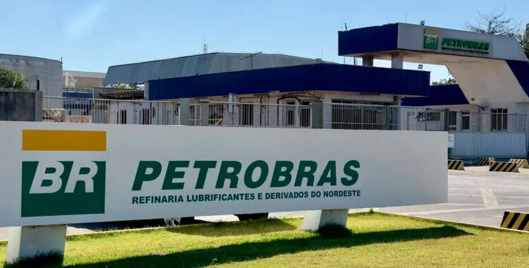 Petrobras desiste da venda de refinaria no Ceará