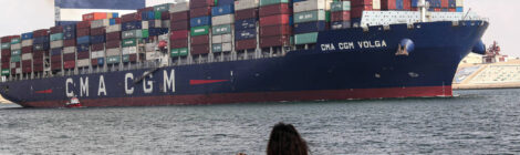 Seguradoras evitam cobrir navios de EUA e Reino Unido que vão ao Mar Vermelho