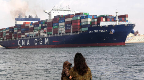 Seguradoras evitam cobrir navios de EUA e Reino Unido que vão ao Mar Vermelho