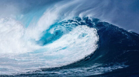 Marinha emite alerta para ondas de até 3 metros de altura