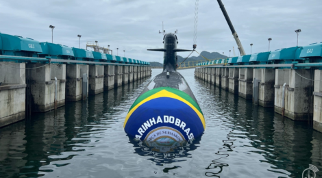 Marinha lança Submarino “Tonelero” ao mar, em Itaguaí (RJ)