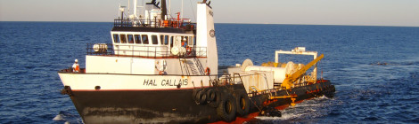 Choque entre navios causa vazamento de 630 mil litros de combustível