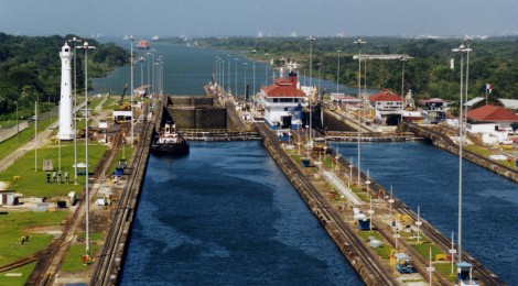 Autoridade do canal do panamá prevê novo atraso na inauguração de ampliação