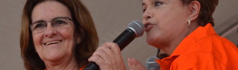 Dilma defende Graça Foster e diz que demissão não é necessária