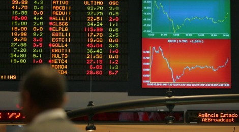 Bovespa opera em alta no final da semana puxada pela Petrobras