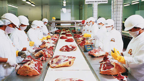 Marfrig tem prejuízo de R$ 194 milhões no 4º trimestre