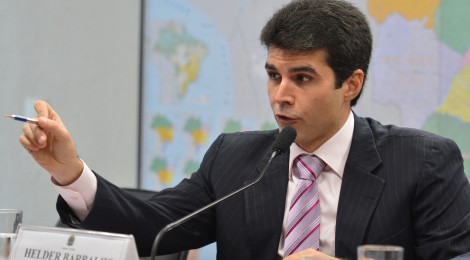 Ministro pede paciência com plano de concessões