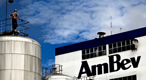 Ambev tem queda de 7,5% no volume comercializado no 1º tri