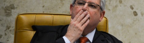 PGR denuncia Aníbal Gomes ao STF e pede arquivamento de um dos inquéritos contra Renan