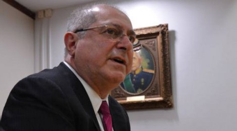 Justiça bloqueia R$ 102 mi de PT, Bernardo e investigados