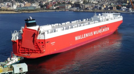 Navio ro-ro, atracado na Margem Esquerda do Porto, tem casa de máquinas alagada