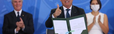 Governo destina R$ 20 bi para vacinação da população contra covid-19