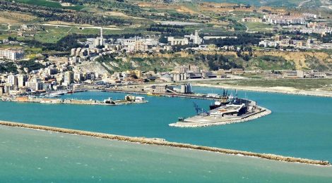 Itália autoriza desembarque de 265 migrantes em navio humanitário