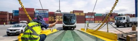 EM GRANDE OPERAÇÃO, PORTO DE PARANAGUÁ EMBARCA 154 ÔNIBUS PARA A COSTA DO MARFIM