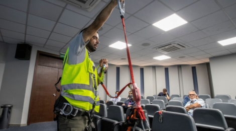 PORTOS DO PARANÁ TREINA TRABALHADORES PARA REDUZIR OS RISCOS DA ATIVIDADE