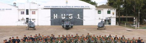 Com5ºDN recebe controle operativo de Aeronave Super Cougar (UH-15)