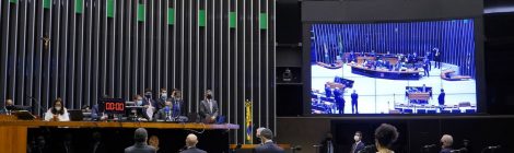 Câmara aprova MP com piso permanente de R$ 400 para Auxílio Brasil