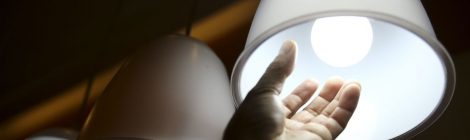 Consumidor pagará R$ 30 bi a fundo do setor elétrico, decide Aneel; alta na conta será de 3,3%