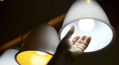 Consumidor pagará R$ 30 bi a fundo do setor elétrico, decide Aneel; alta na conta será de 3,3%