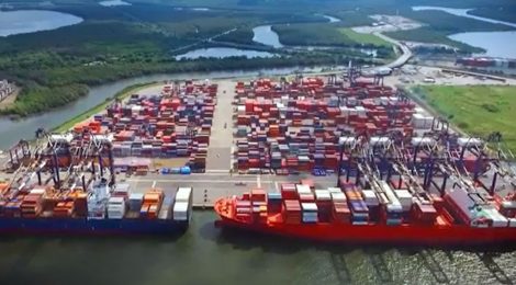 Paralisação impede aprovação de US$ 50 milhões em operações de comércio exterior, diz associação