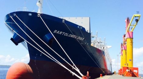 Porto Itapoá realiza campanha de segurança com navios