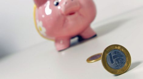 Poupança tem retirada líquida de R$ 46,3 bi até metade de abril