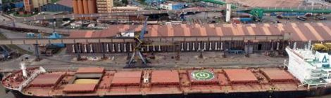 Porto do Itaqui recebe super-navio de grãos
