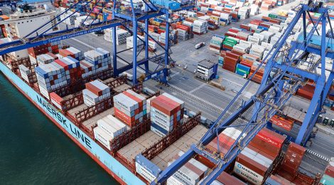 Terminais portuários combatem empresas de navegação em leilão