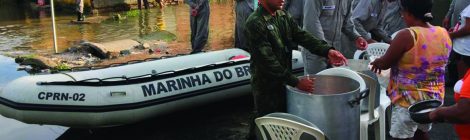 Marinha do Brasil presta auxilio à população de Pernambuco