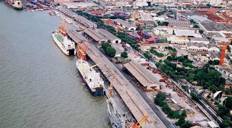 Porto de Belém exporta 15,2 mil toneladas de toras de teca