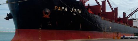 Navio desembarca no Ceará com mais de 10 mil toneladas de fertilizantes em big bags