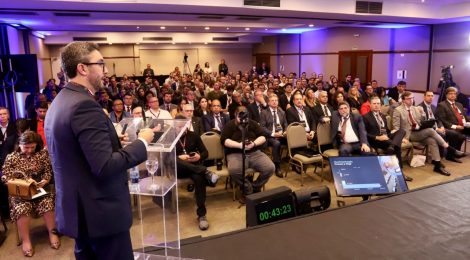 SEMINÁRIO DEBATE GESTÃO E GOVERNANÇA DOS PORTOS PÚBLICOS BRASILEIROS EM CURITIBA