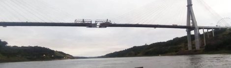 Marinha apoia instalação da última aduela de nova ponte que unirá Brasil e Paraguai