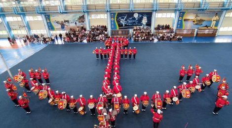 “Um Dia de Fuzileiro Naval e Marinheiro” faz a alegria de crianças e promove a inclusão