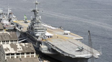 Porta-aviões São Paulo inicia retorno ao Rio, após Turquia proibir a entrada do navio