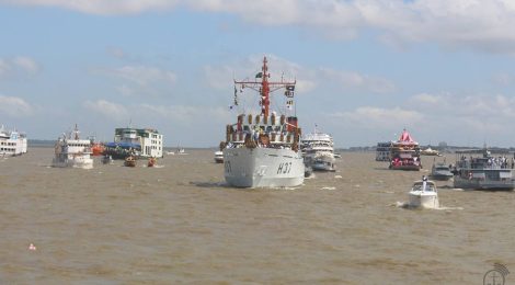 Mais de 250 embarcações participam da maior Romaria Fluvial do Brasil
