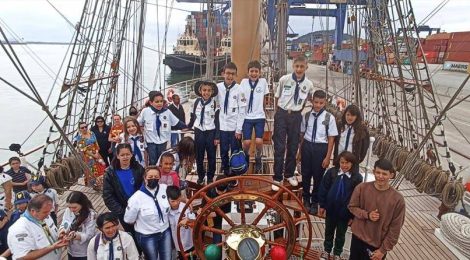 Navio-Veleiro “Cisne Branco” atrai mais de três mil visitantes no Porto de Paranaguá (PR)