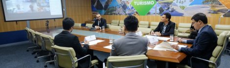 Ministro do Turismo discute impactos positivos da maior temporada de cruzeiros no país